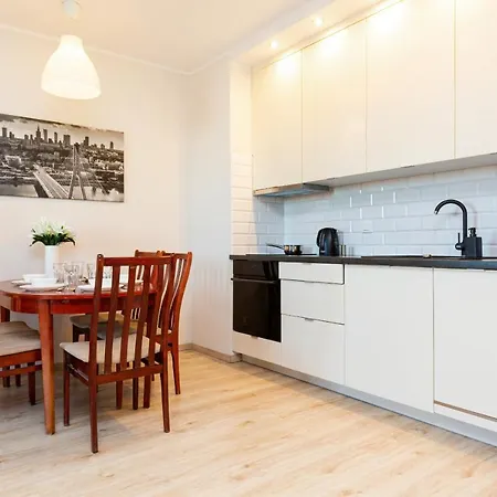 Bliska Praga By Renters Varsovia